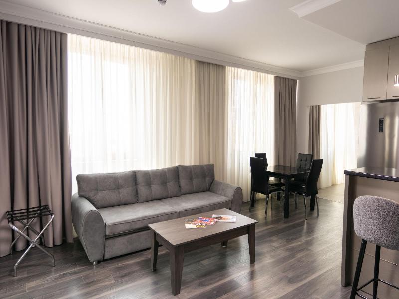 Downtown Suites Yerevan image