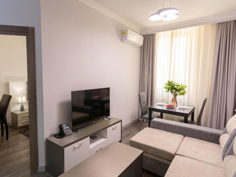 Downtown Suites Yerevan image