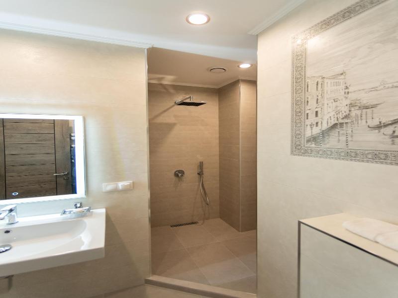 Downtown Suites Yerevan image