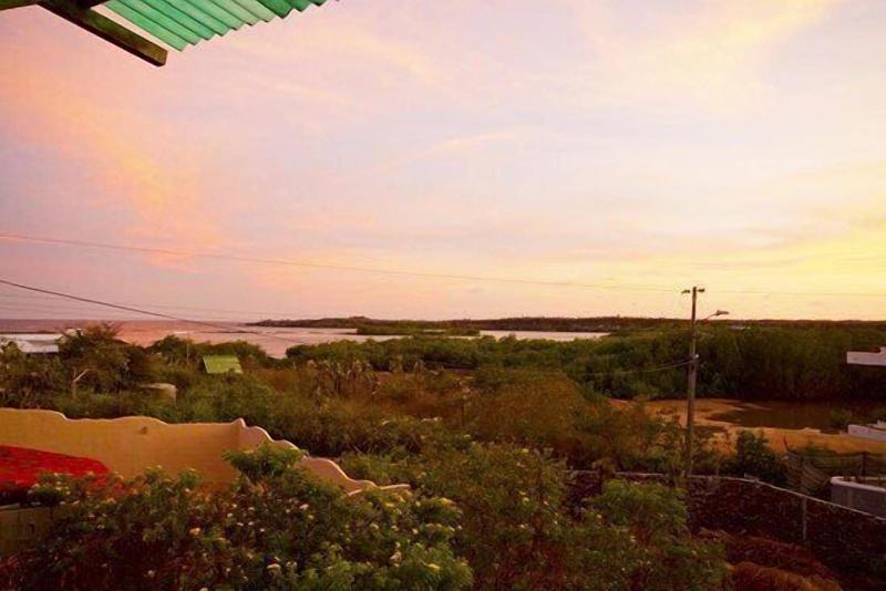 Galapagos Chalet image