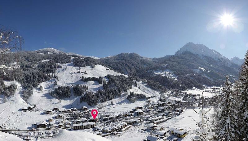 Hotel Alpina image