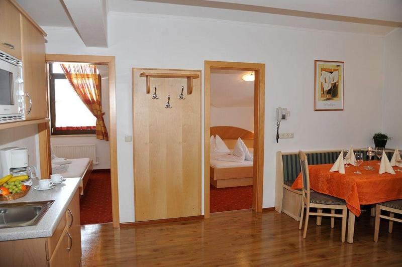 Hotel Alpina image