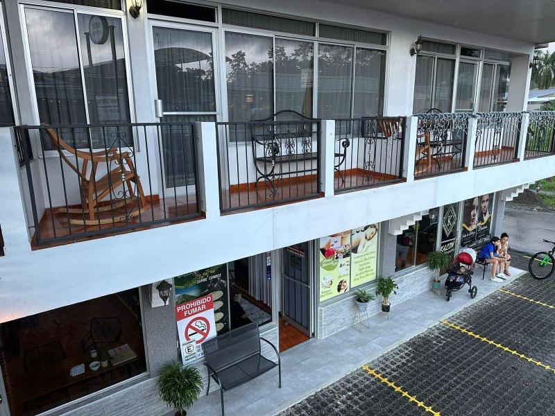 Regina Hotel image