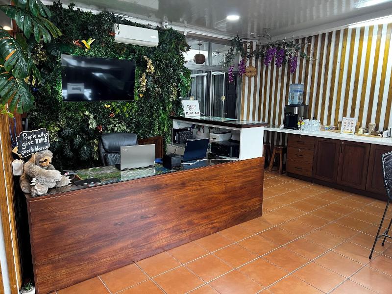 Regina Hotel image