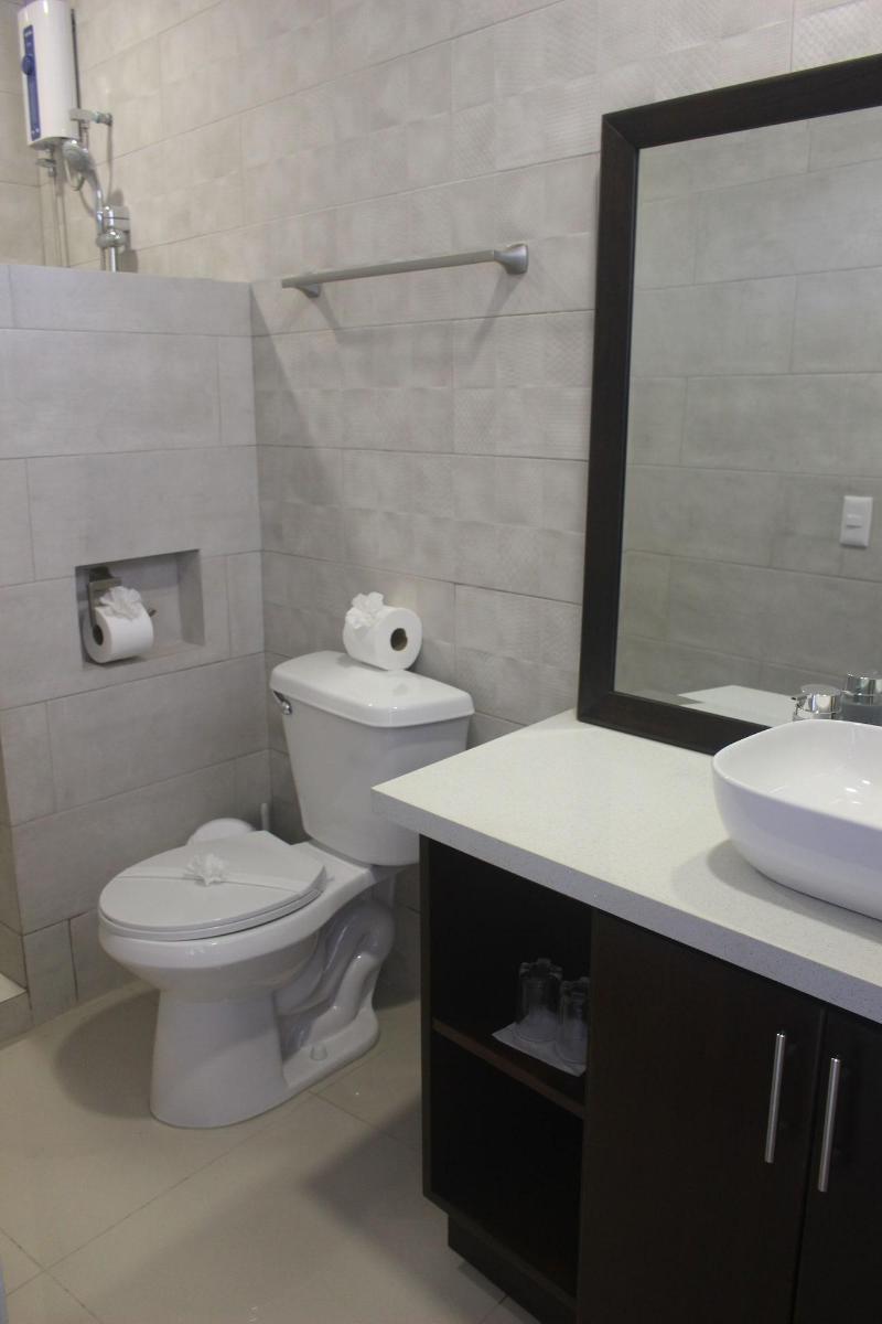 Regina Hotel image