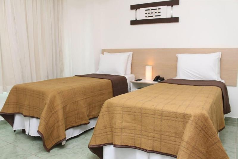 Champs Dumont Apart Hotel image