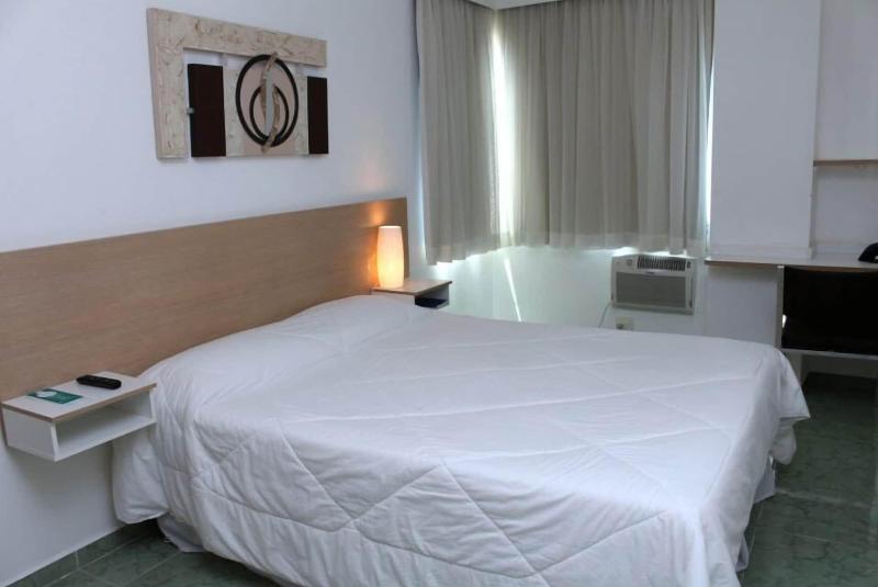 Champs Dumont Apart Hotel image
