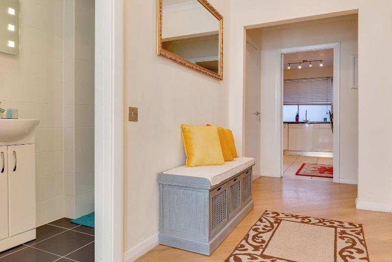 Luxury Villa 6-bed Next to Marble Arch image