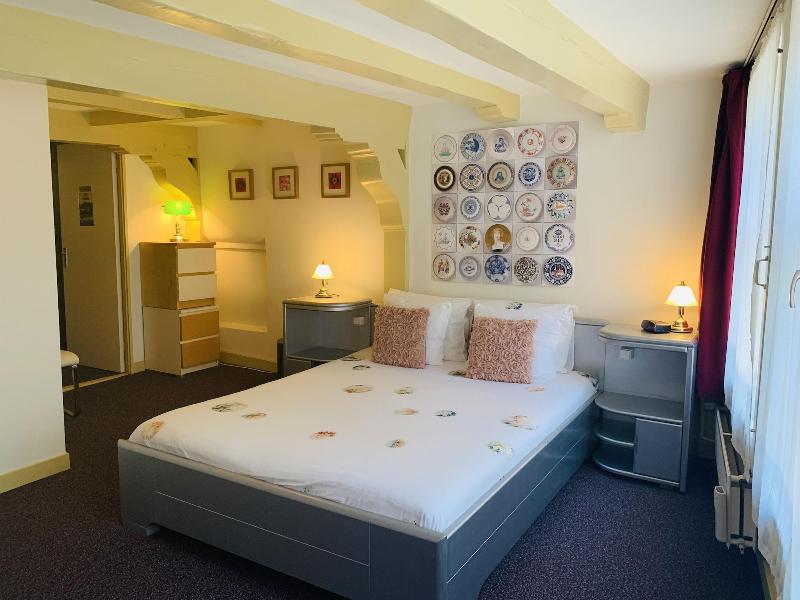 Amsterdam Central Guest House image