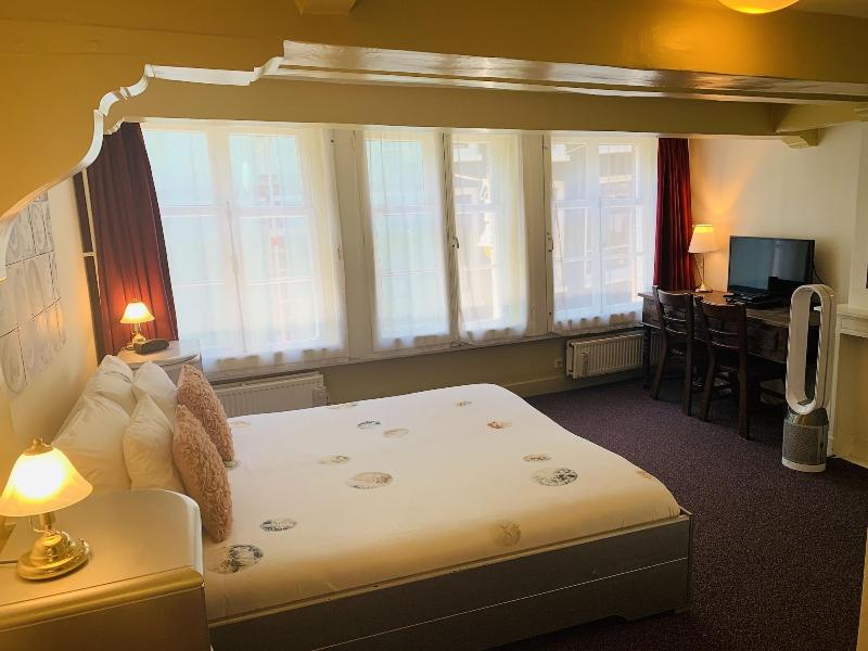 Amsterdam Central Guest House image