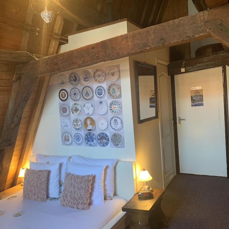 Amsterdam Central Guest House image
