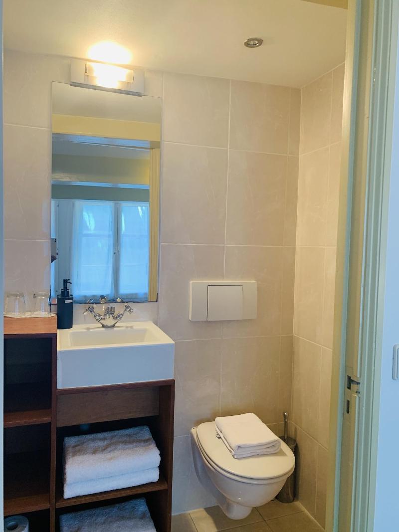 Amsterdam Central Guest House image