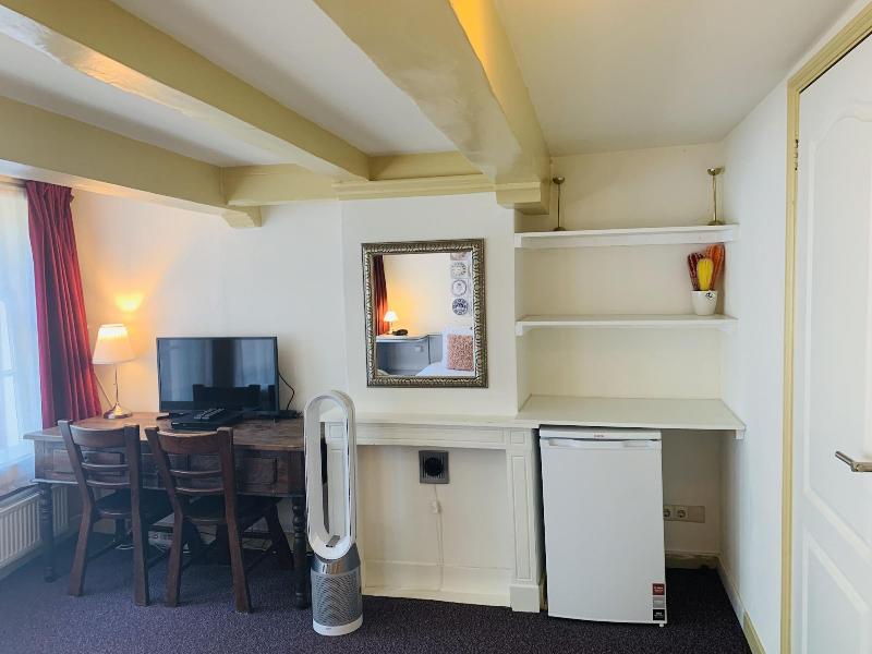 Amsterdam Central Guest House image