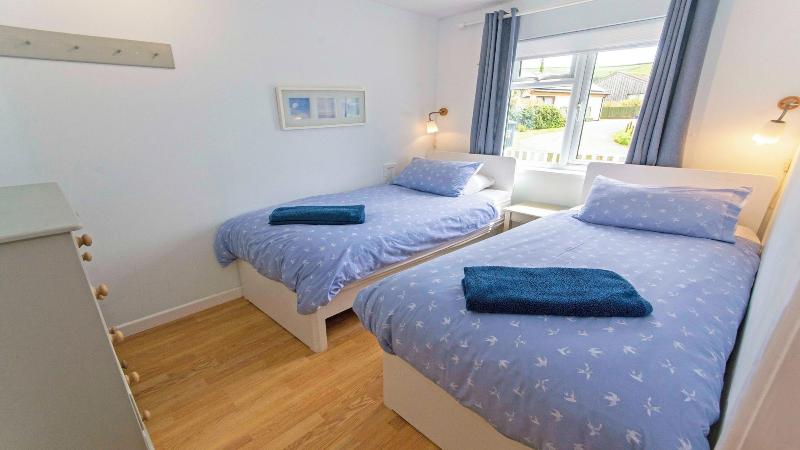 Swallows Croyde 3 Bedrooms, Sleeps 6, Beach Chale image