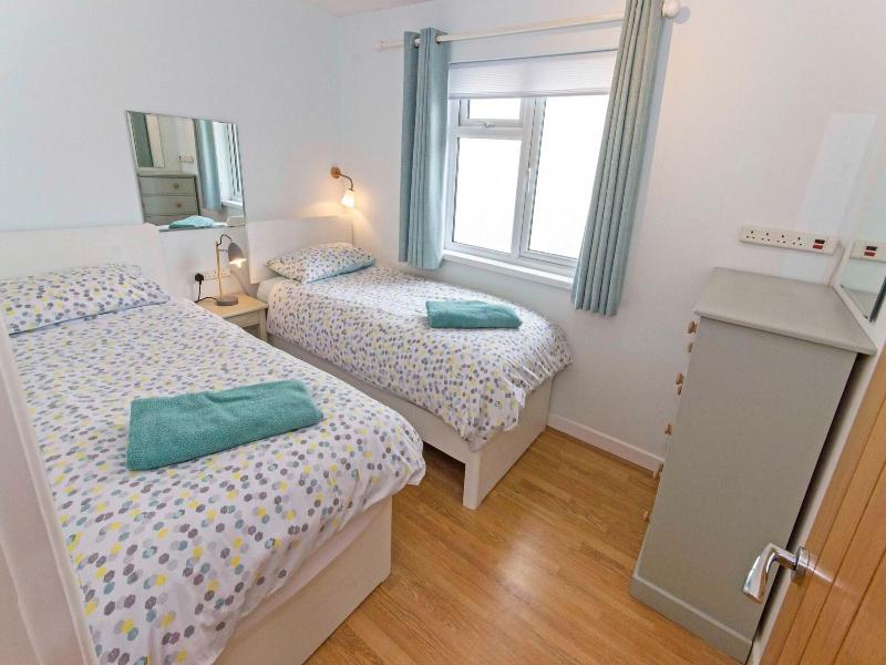 Swallows Croyde 3 Bedrooms, Sleeps 6, Beach Chale image