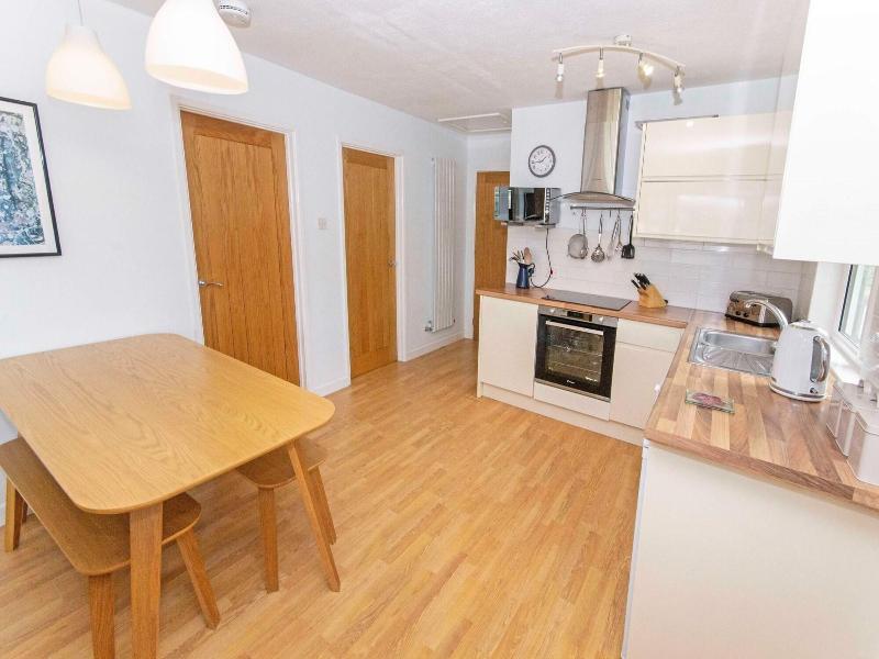 Swallows Croyde 3 Bedrooms, Sleeps 6, Beach Chale image