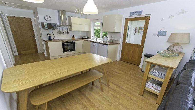 Swallows Croyde 3 Bedrooms, Sleeps 6, Beach Chale image