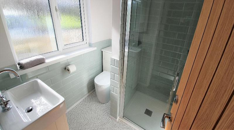 Swallows Croyde 3 Bedrooms, Sleeps 6, Beach Chale image