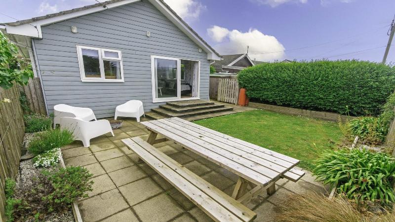 Swallows Croyde 3 Bedrooms, Sleeps 6, Beach Chale image