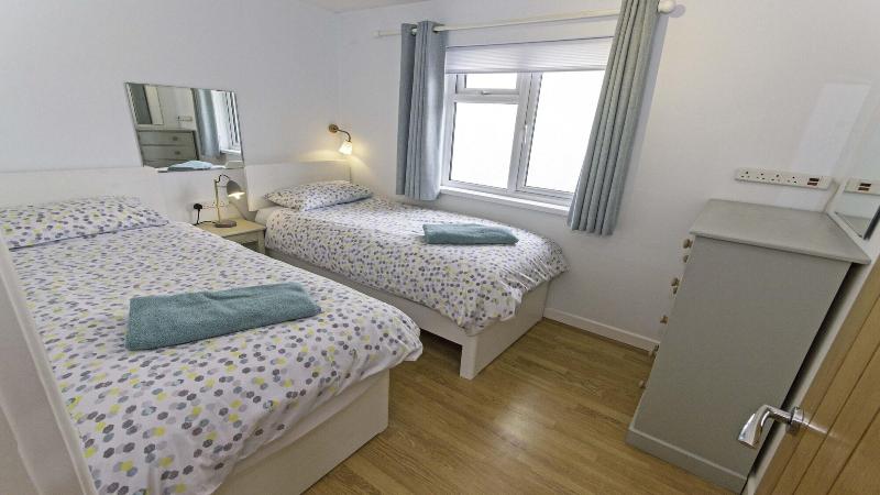 Swallows Croyde 3 Bedrooms, Sleeps 6, Beach Chale image