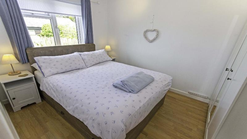 Swallows Croyde 3 Bedrooms, Sleeps 6, Beach Chale image