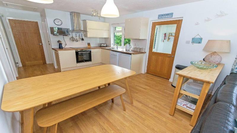 Swallows Croyde 3 Bedrooms, Sleeps 6, Beach Chale image