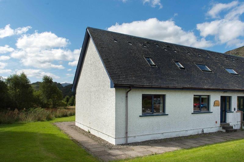 Stob Binnein Cottage image