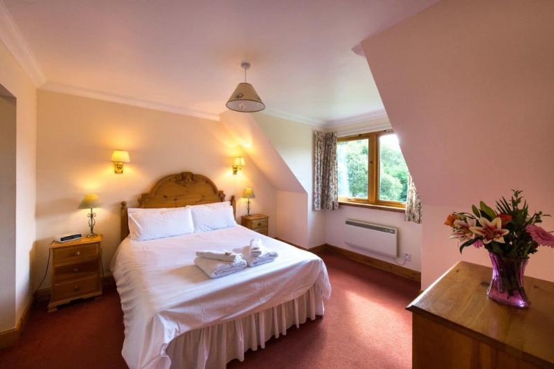 Stob Binnein Cottage image