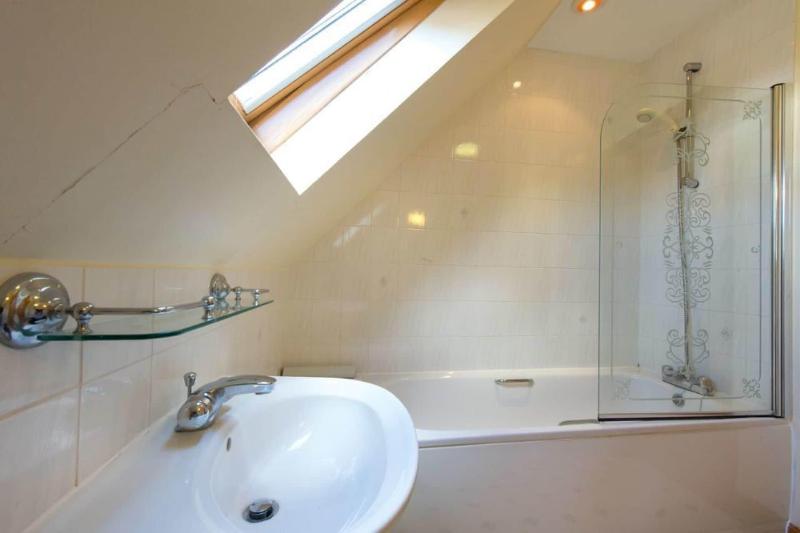 Stob Binnein Cottage image