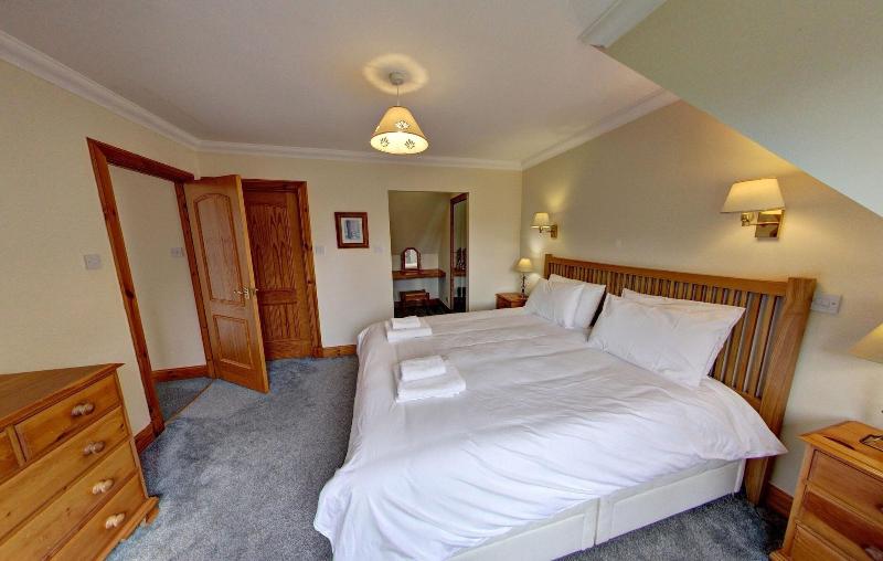 Stob Binnein Cottage image