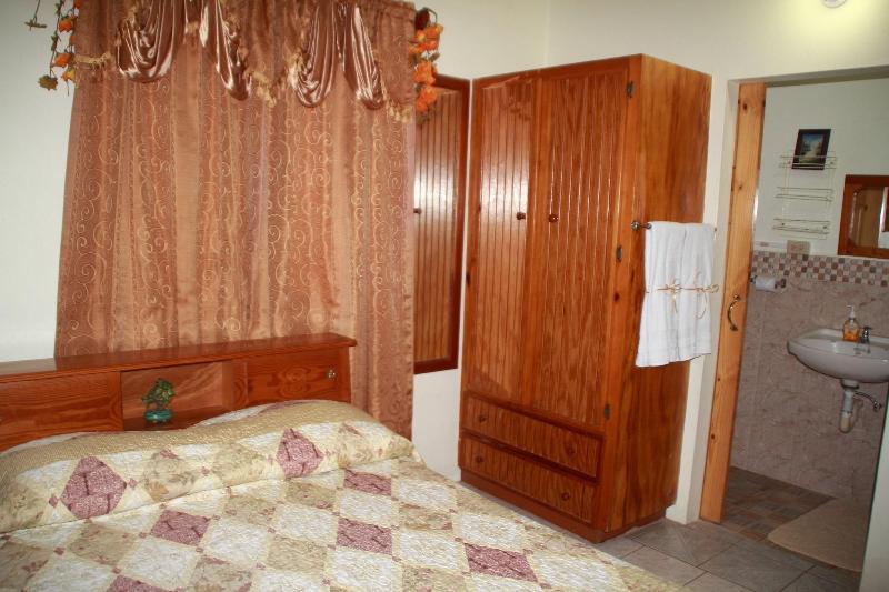 Greenhaven Cottage B&B image