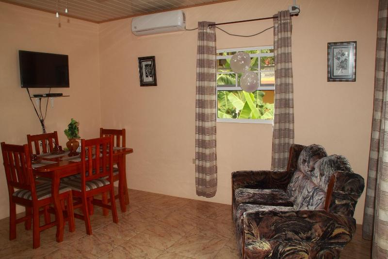 Greenhaven Cottage B&B image