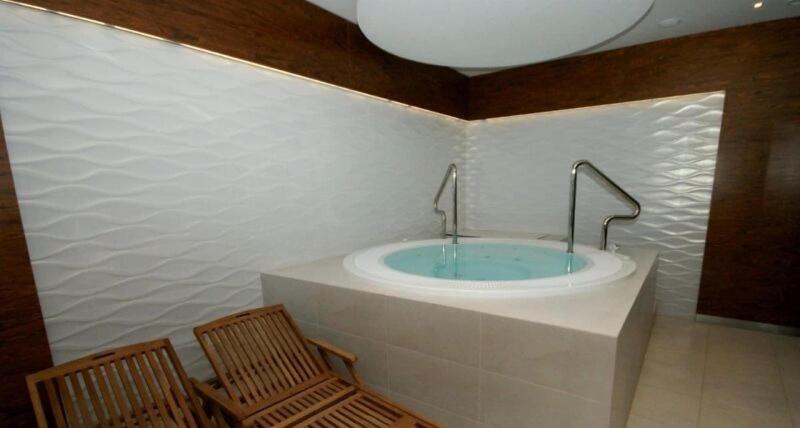 IRS ROYAL APARTMENTS - IRS Kwartal Kamienic image