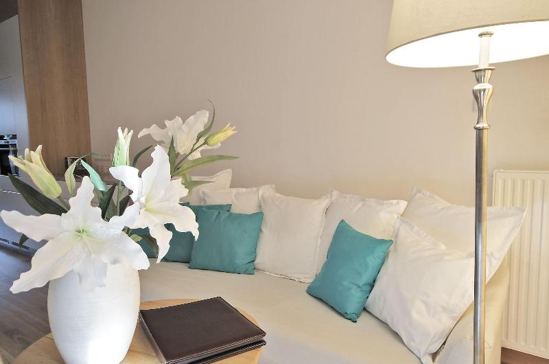 IRS ROYAL APARTMENTS - IRS Kwartal Kamienic image