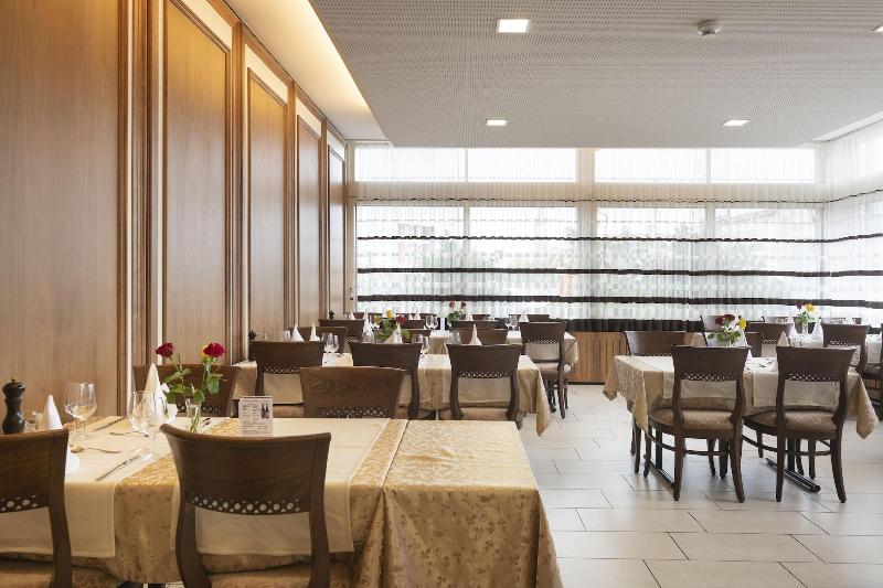 Hotel Bahnhof image