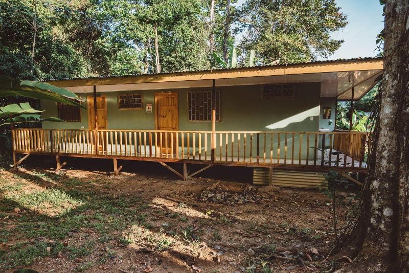 Drake Bay Backpackers — photo 3