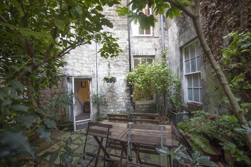 The Georgian Townhouse Pierrepont Place image
