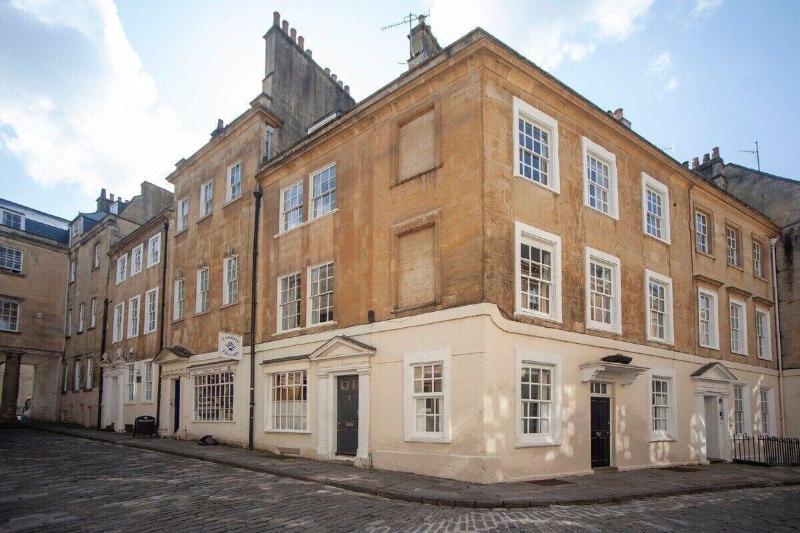 The Georgian Townhouse Pierrepont Place image