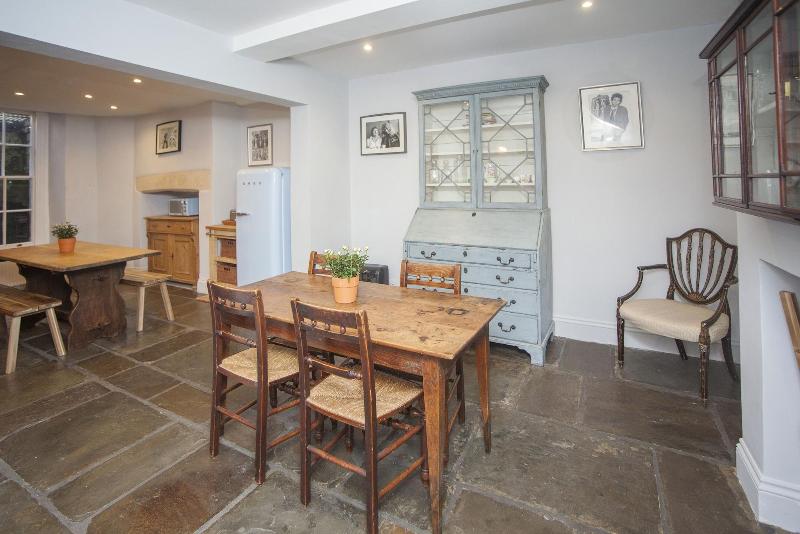The Georgian Townhouse Pierrepont Place image
