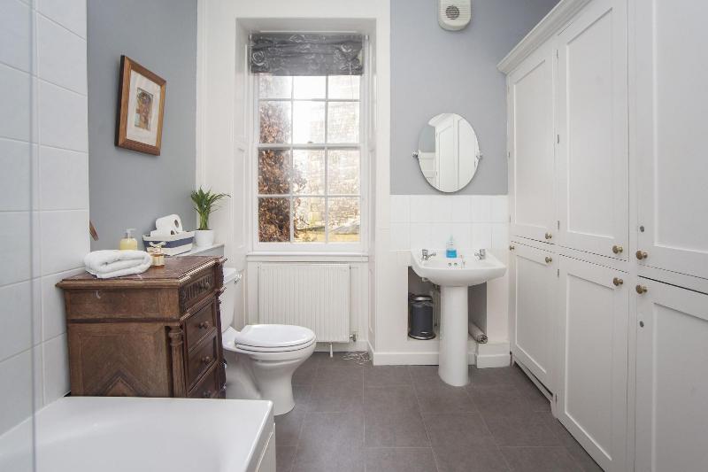 The Georgian Townhouse Pierrepont Place image