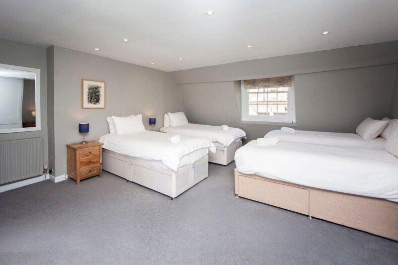 The Georgian Townhouse Pierrepont Place image