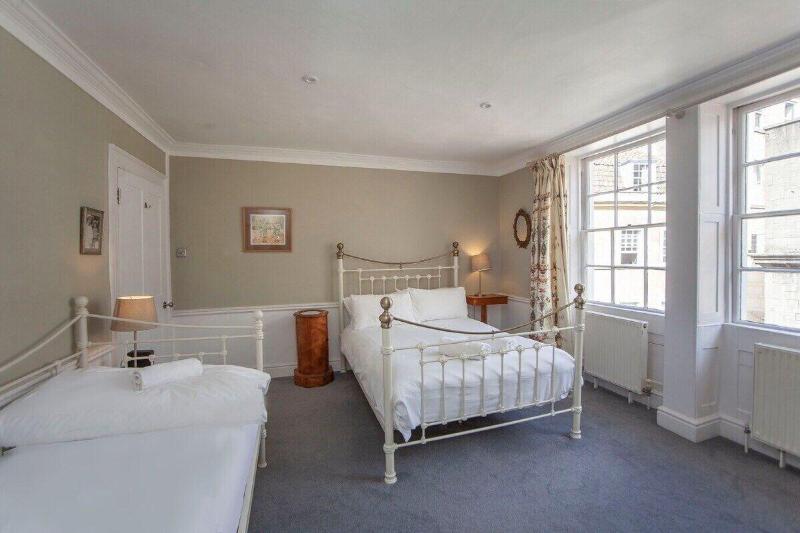 The Georgian Townhouse Pierrepont Place image