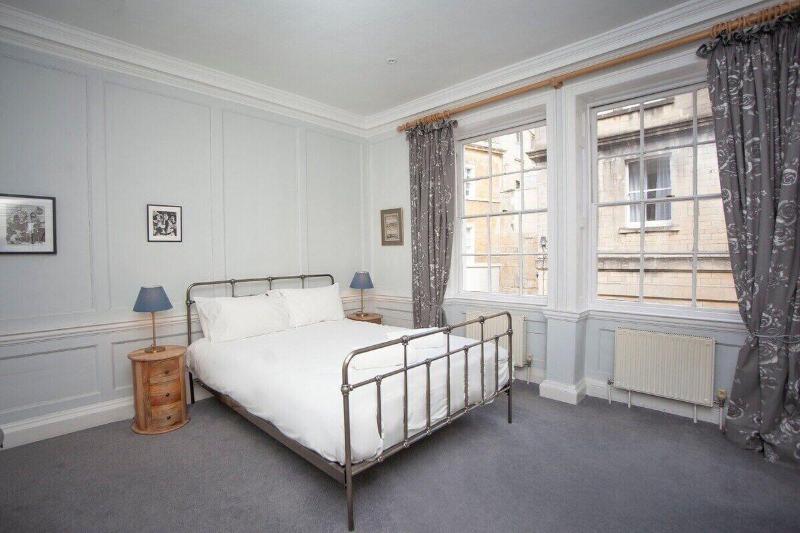 The Georgian Townhouse Pierrepont Place image