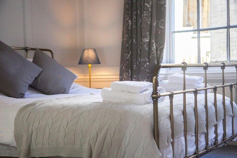 The Georgian Townhouse Pierrepont Place image
