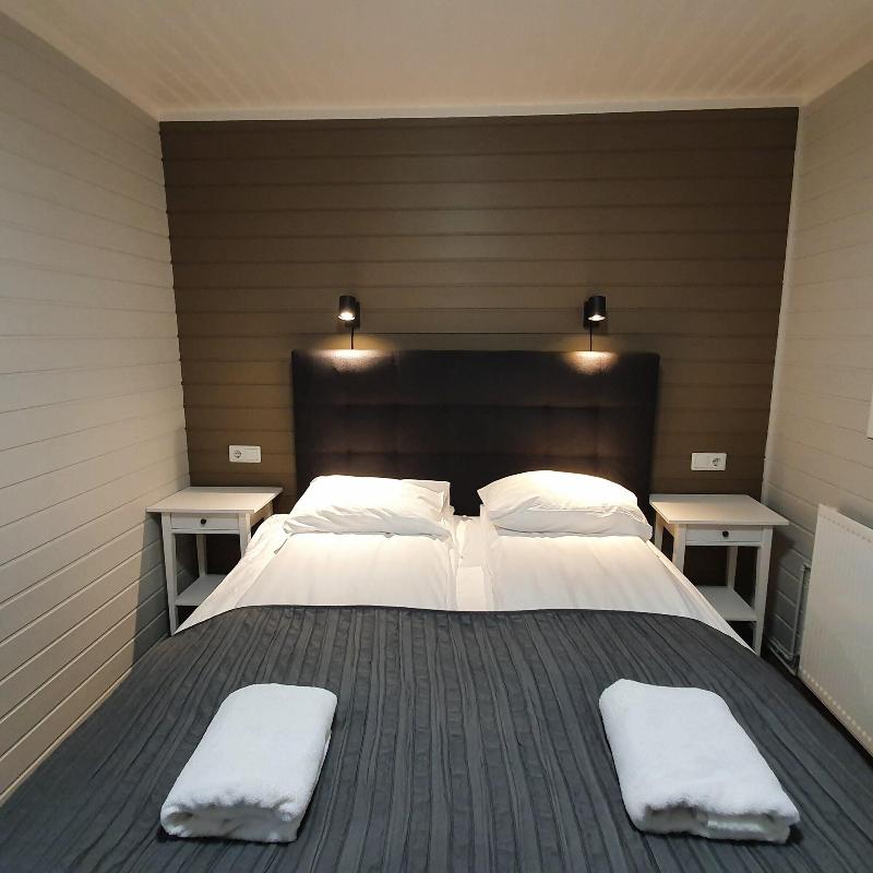 Uthlid Cottages image