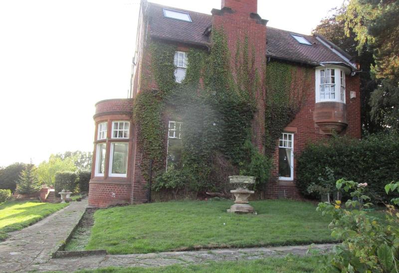 Brass Castle Country House Accommodation image