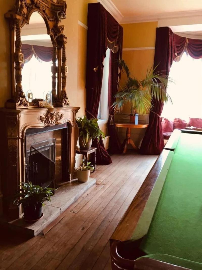 Brass Castle Country House Accommodation image