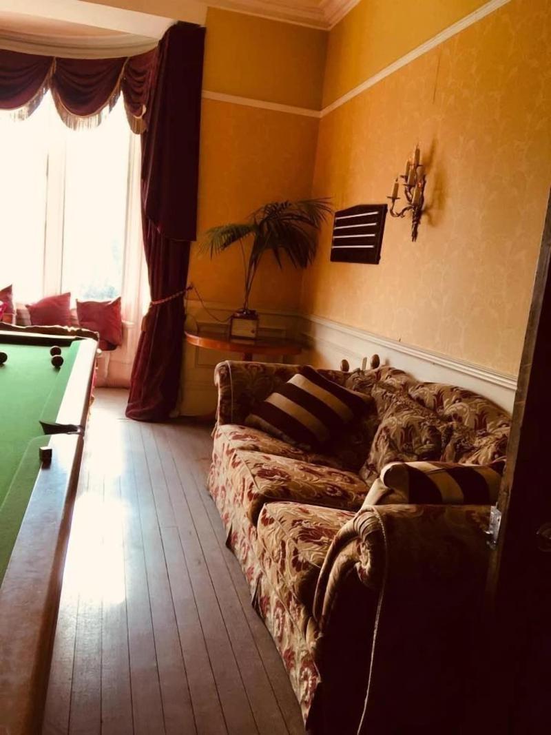 Brass Castle Country House Accommodation image