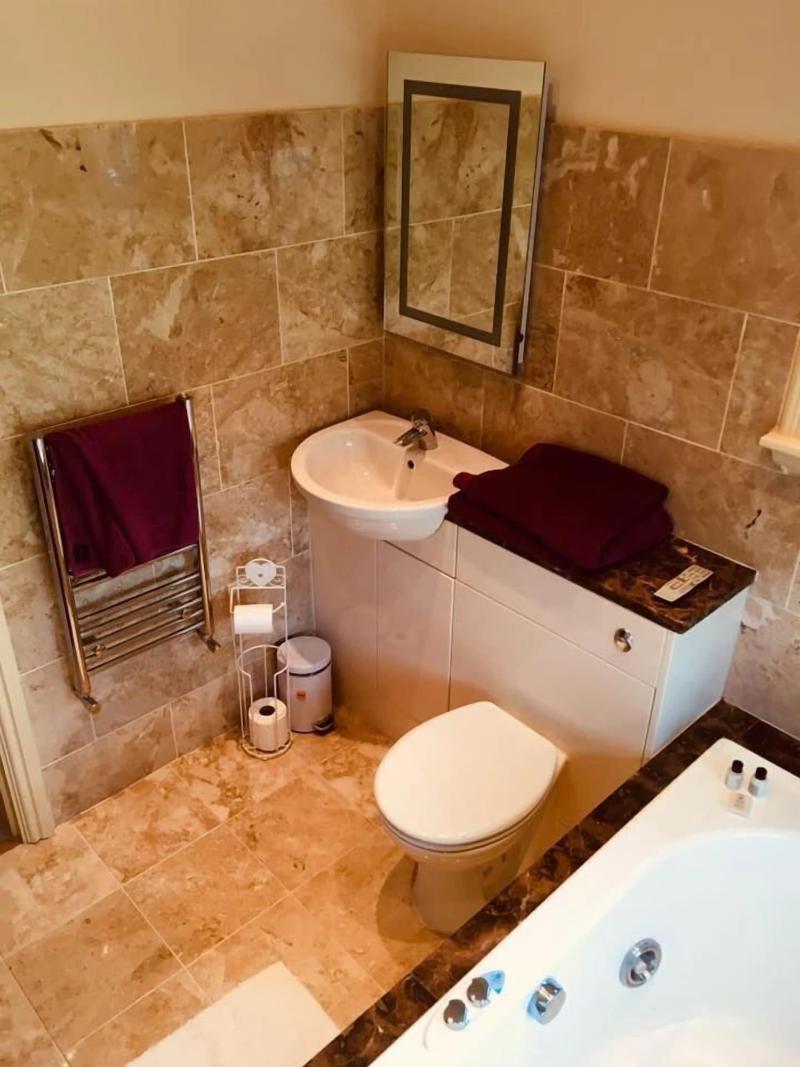 Brass Castle Country House Accommodation image