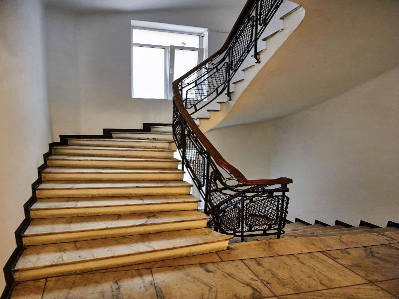 Metropole Apartments Royal Residence image